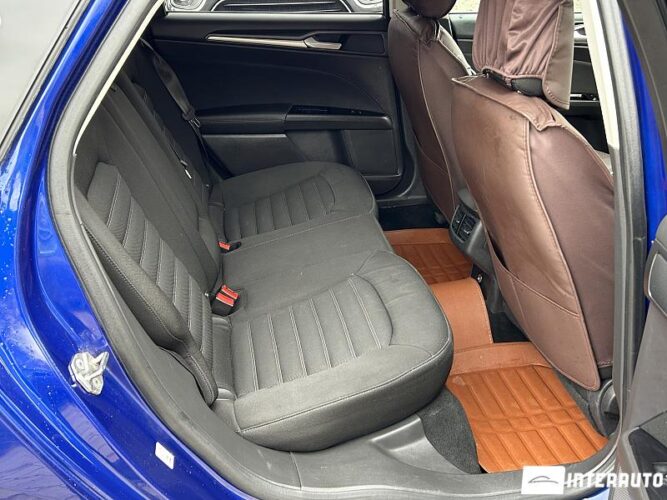 Ford Mondeo 43 interauto-car