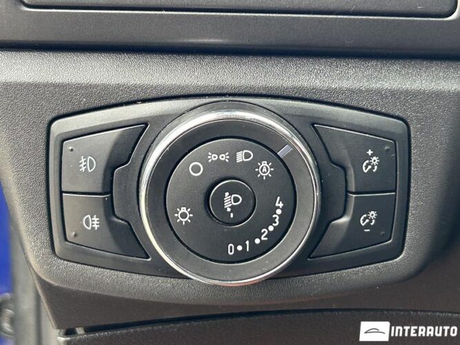 Ford Mondeo 36 interauto-car