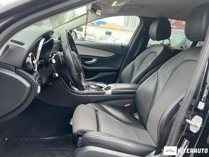 Mercedes C 250 36 interauto-car