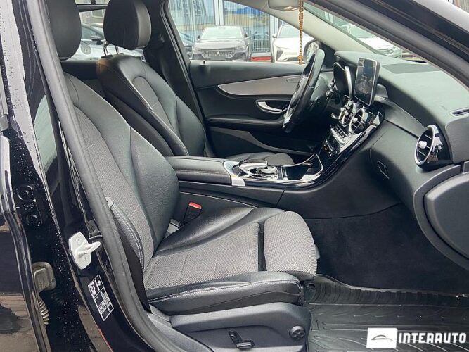 Mercedes C 250 47 interauto-car