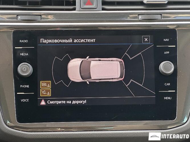 Volkswagen Tiguan 42 interauto-car