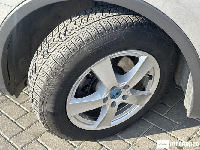 Volkswagen Tiguan 49 interauto-car