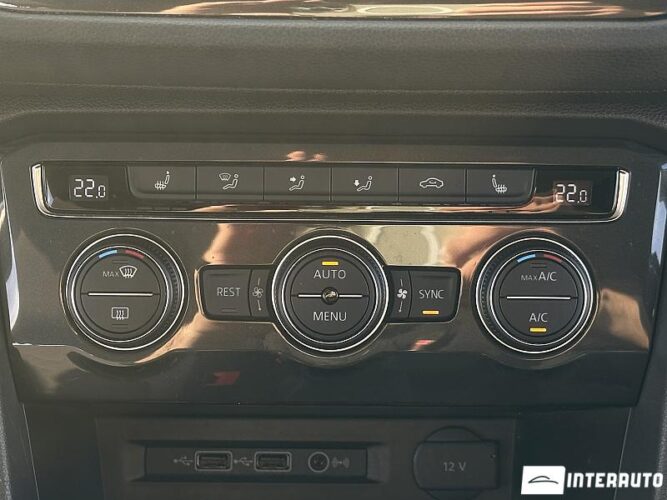 Volkswagen Tiguan 43 interauto-car