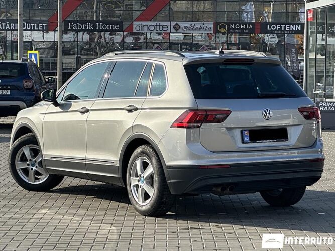 Volkswagen Tiguan 36 interauto-car
