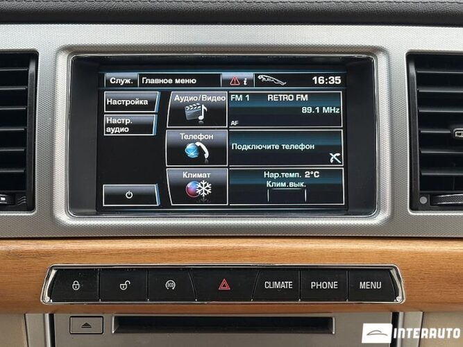 Jaguar XF 46 interauto-car