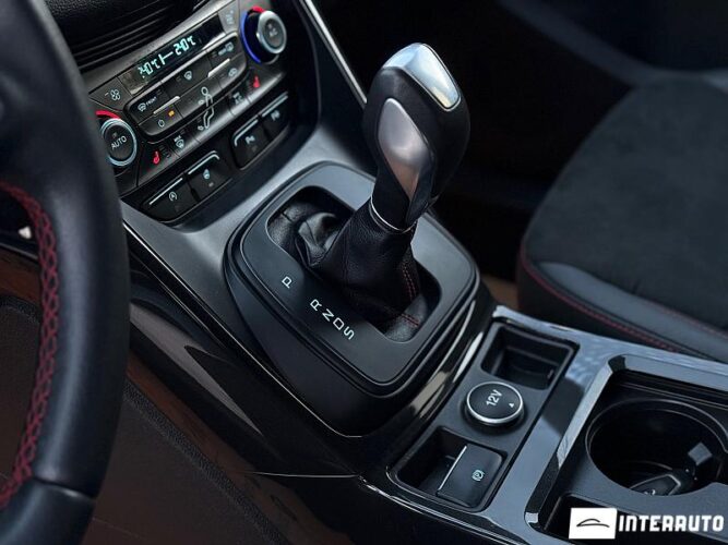 Ford Kuga 48 interauto-car