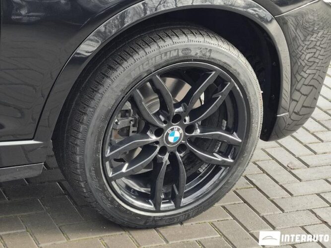 BMW X4 2.8i 37 interauto-car
