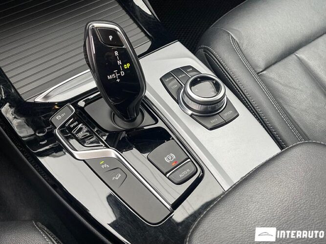 BMW X3 2.0D 36 interauto-car