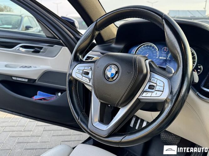 BMW 740e 50 interauto-car