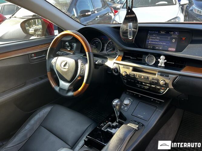 Lexus ES 300h 43 interauto-car