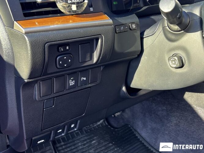 Lexus ES 300h 49 interauto-car