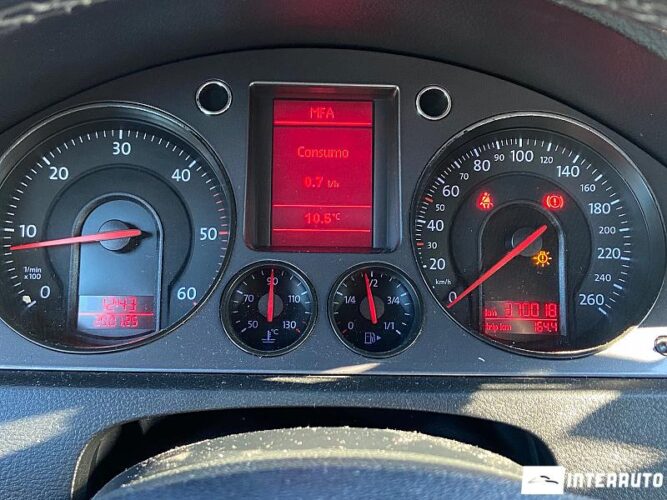 Volkswagen Passat 39 interauto-car