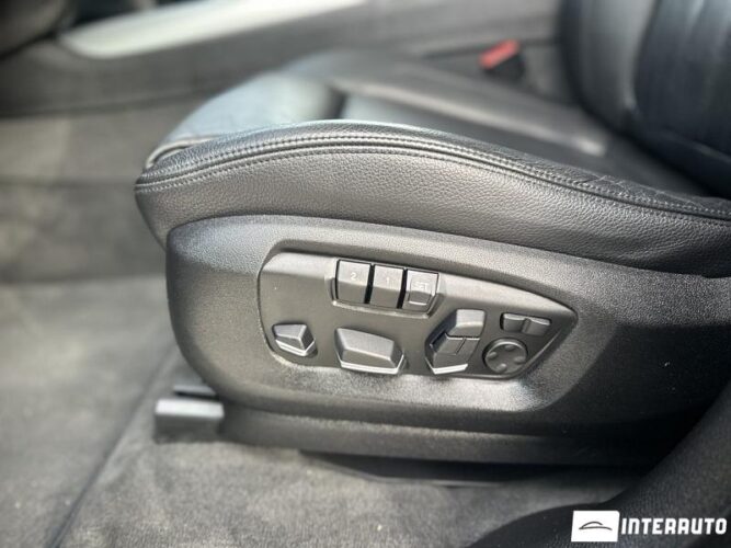 BMW X5 2.5D 43 interauto-car