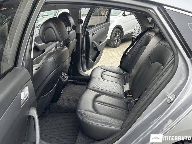 Hyundai Sonata 44 interauto-car