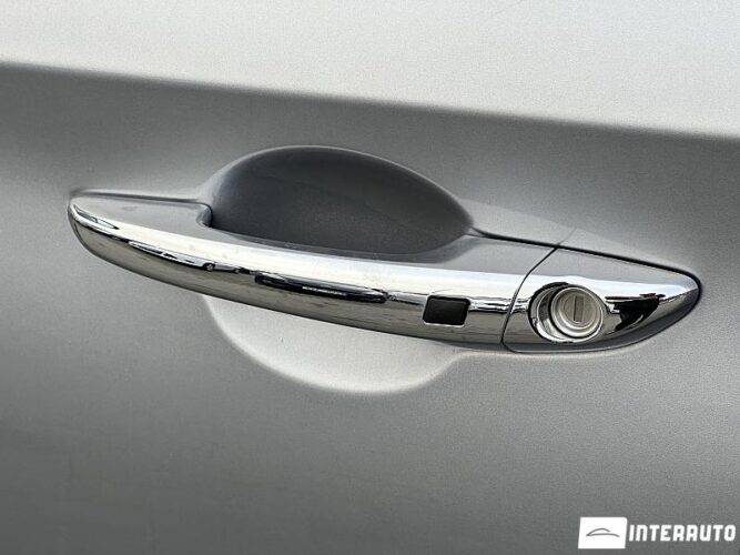 Hyundai Sonata 47 interauto-car