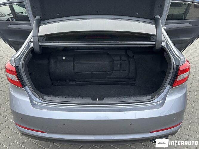 Hyundai Sonata 52 interauto-car