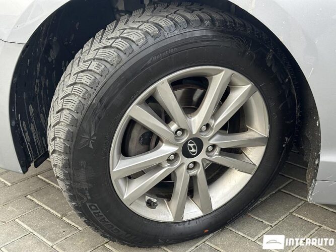 Hyundai Sonata 48 interauto-car