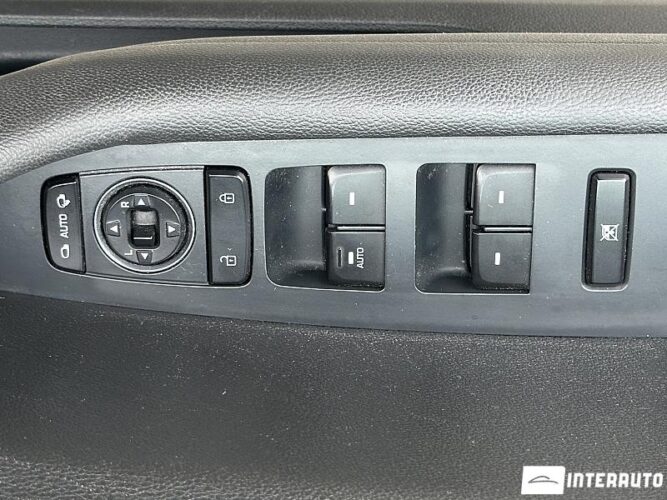 Hyundai Sonata 50 interauto-car