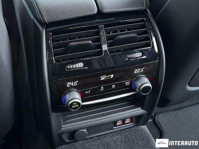 BMW 530e 58 interauto-car