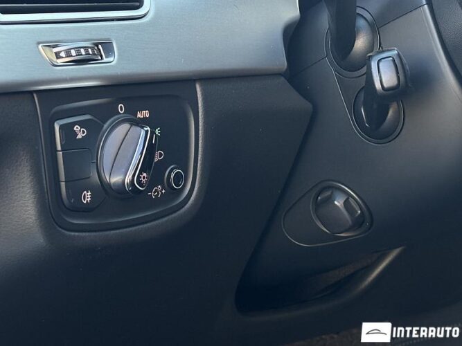 Audi S8 42 interauto-car