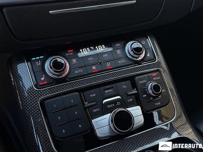 Audi S8 46 interauto-car