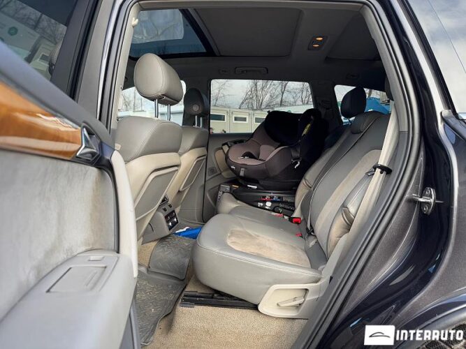 Audi Q7 47 interauto-car