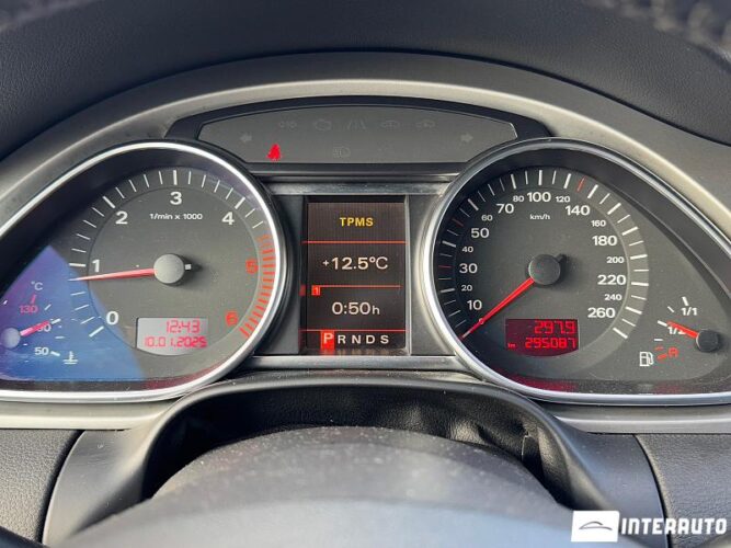 Audi Q7 37 interauto-car