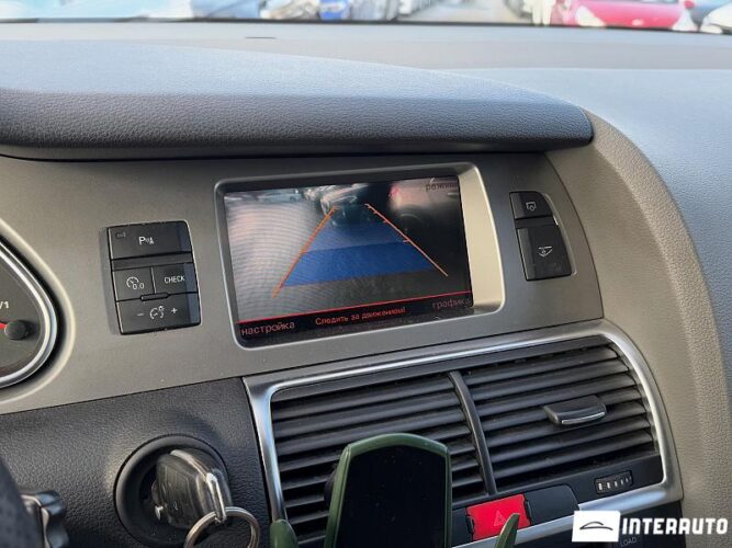 Audi Q7 38 interauto-car