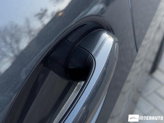 BMW X5 4.0i 50 interauto-car