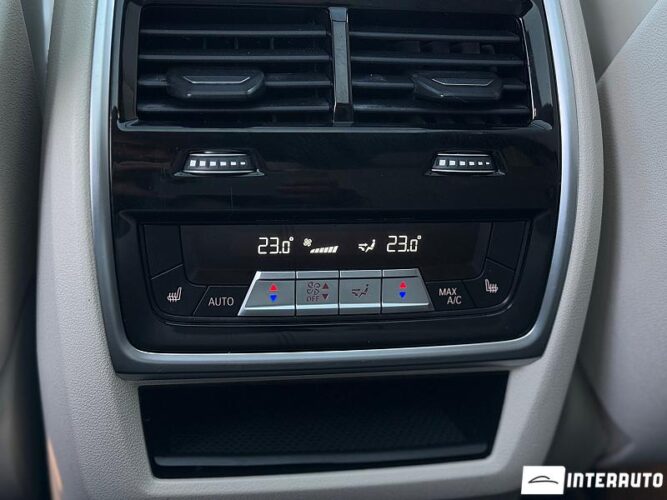 BMW X5 4.0i 75 interauto-car