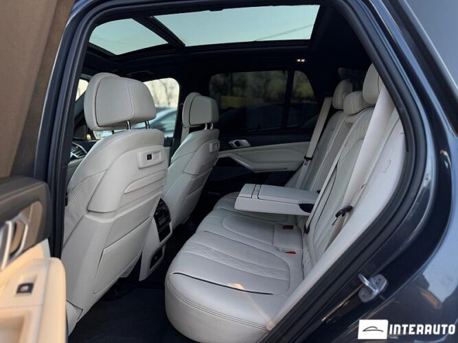 BMW X5 4.0i 76 interauto-car