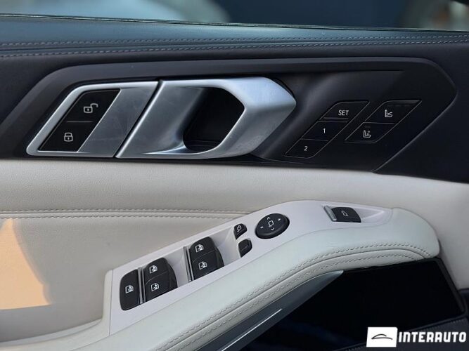 BMW X5 4.0i 56 interauto-car