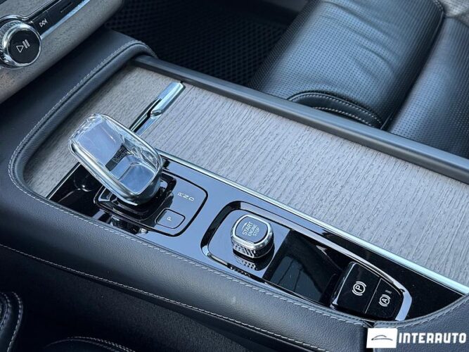 Volvo XC 90 49 interauto-car