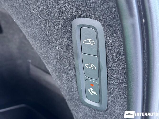 Volvo XC 90 57 interauto-car