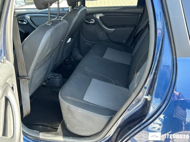 Dacia Duster 44 interauto-car