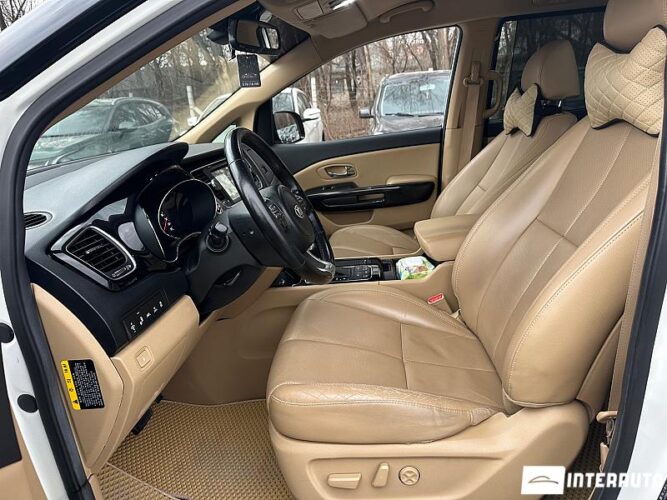 Kia Carnival 43 interauto-car