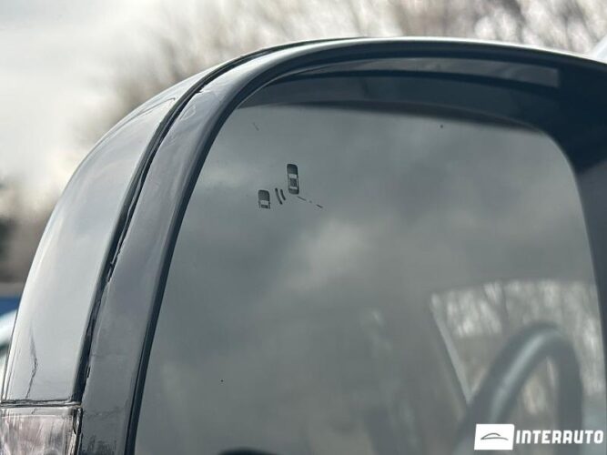 Kia Carnival 42 interauto-car