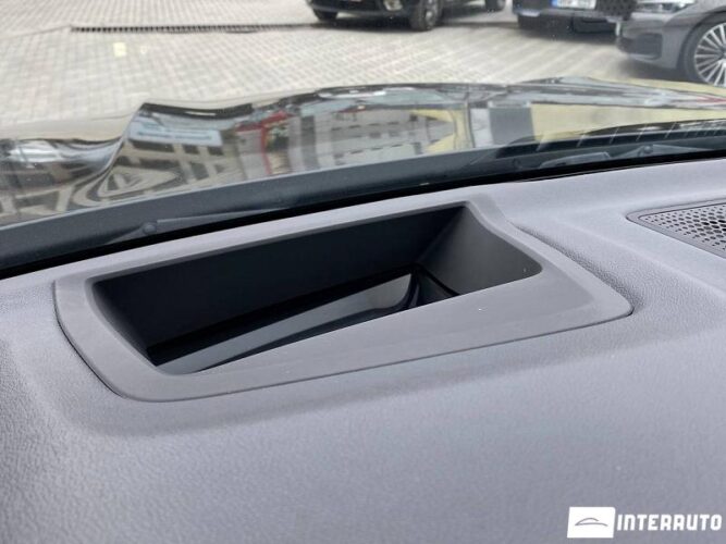 BMW X5 4.0i 45 interauto-car