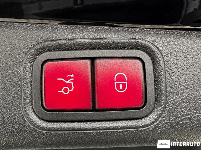 Mercedes E 200 50 interauto-car