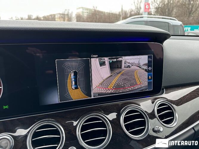 Mercedes E 200 43 interauto-car