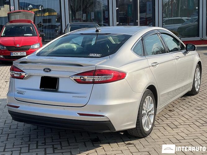Ford Fusion 34 interauto-car