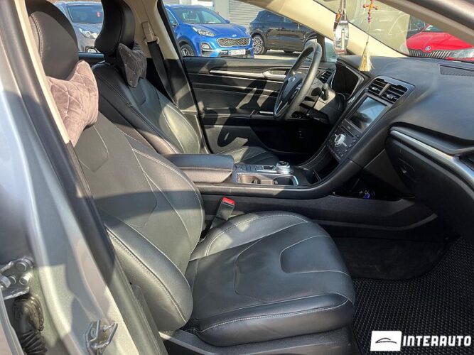 Ford Fusion 47 interauto-car