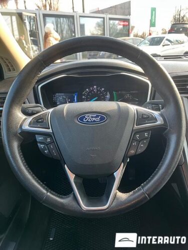 Ford Fusion 42 interauto-car