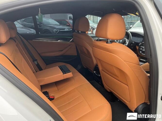 BMW 530e 48 interauto-car