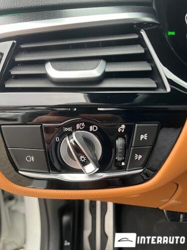 BMW 530e 40 interauto-car