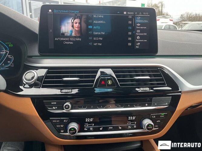 BMW 530e 44 interauto-car