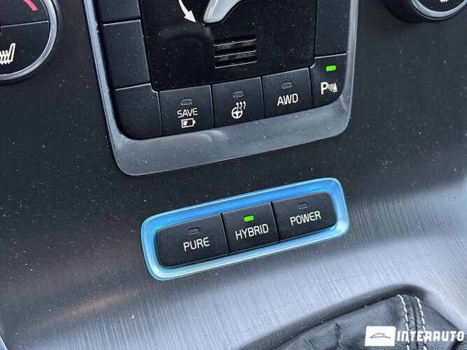 Volvo V 60 43 interauto-car