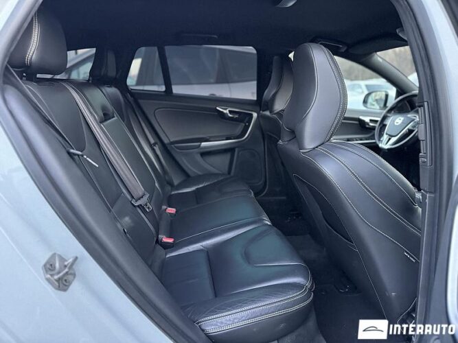 Volvo V 60 47 interauto-car