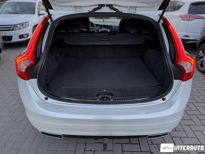 Volvo V 60 34 interauto-car