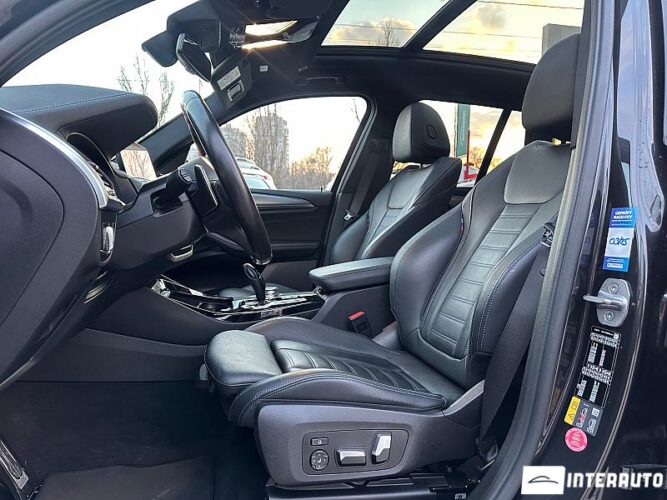 BMW X3 3.0e 39 interauto-car